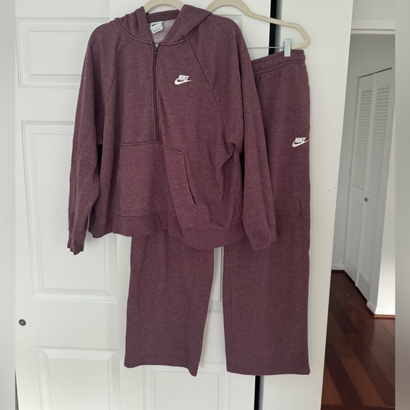 Nike Pants - Nike wide leg sweat suit